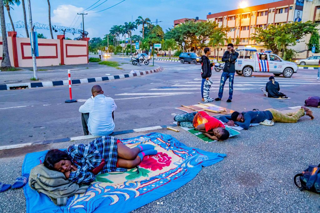 END SARS PROTEST in Lagos, Nigeria (photo by TobiJamesCandids)